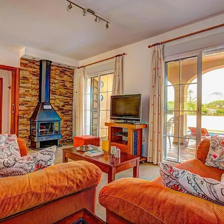 Вилла Reyes By *