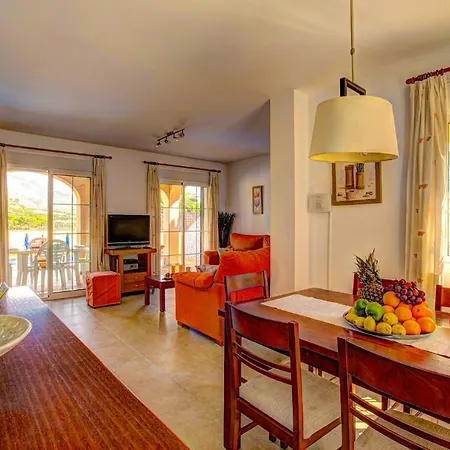 Reyes By Вилла *