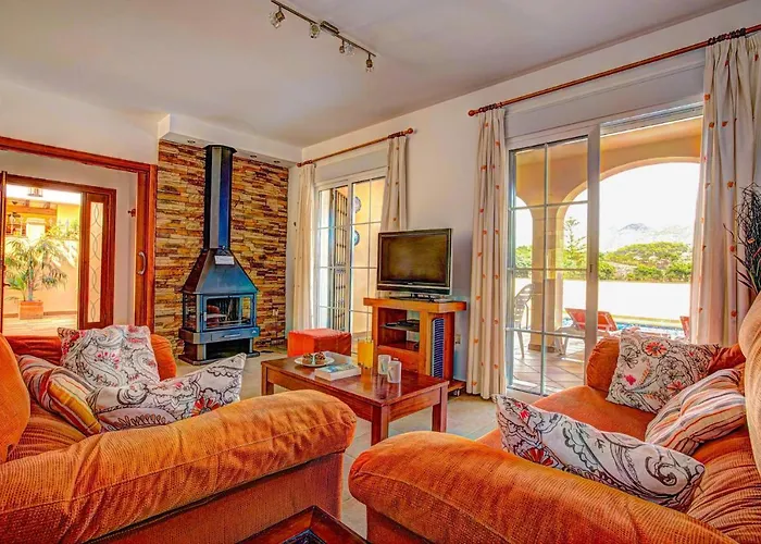 Вилла Reyes By *